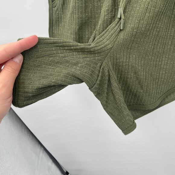 FREE PEOPLE FP Movement Green RIbbed Shorts // XS - Picture 6 of 13